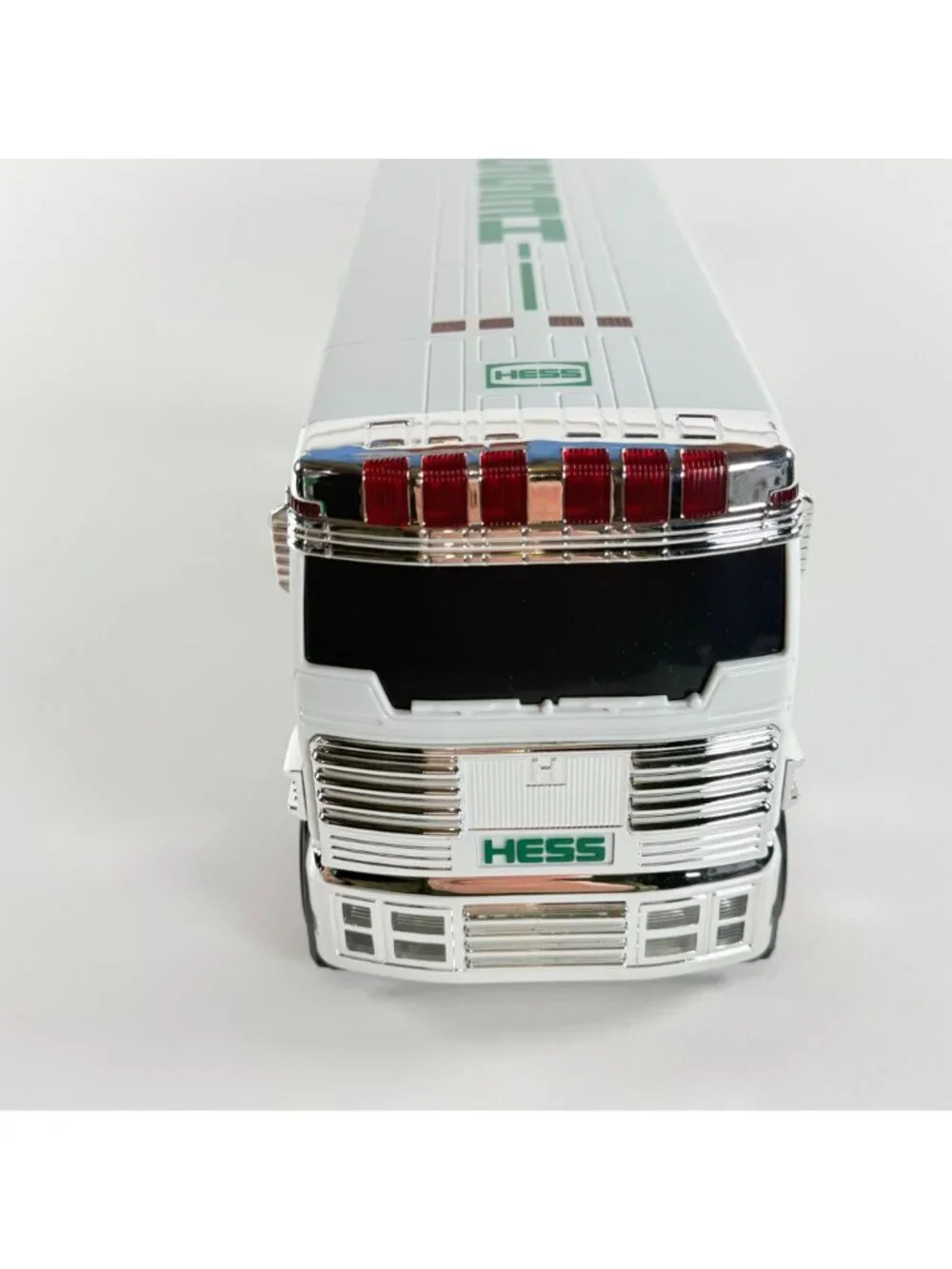 Hess 2018 Toy Truck RV With ATV & Motorbike White/Green